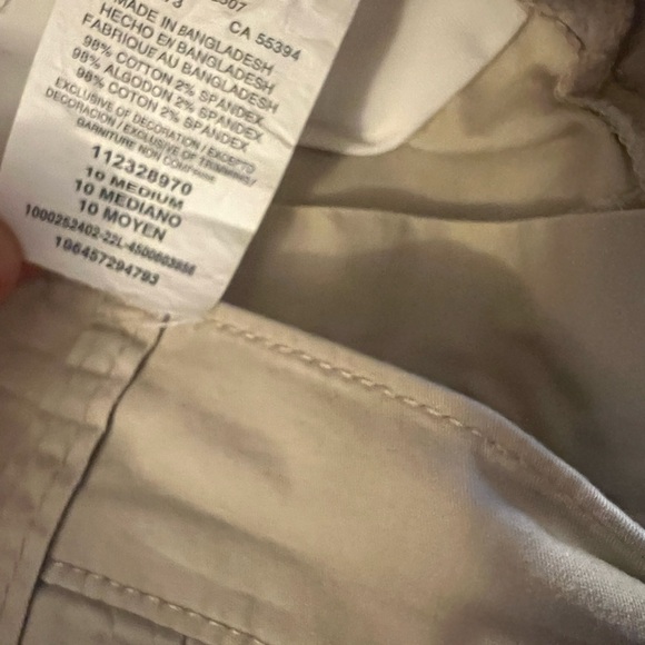 Lee Cream Casual Shorts - Picture 4 of 4